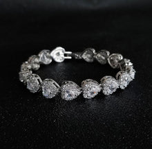 Load image into Gallery viewer, Icy Heart Bracelet
