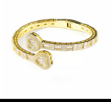 Load image into Gallery viewer, Icy Heart Bougie Bangle
