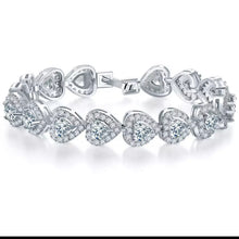 Load image into Gallery viewer, Icy Heart Bracelet
