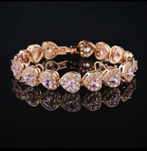 Load image into Gallery viewer, Icy Heart Bracelet
